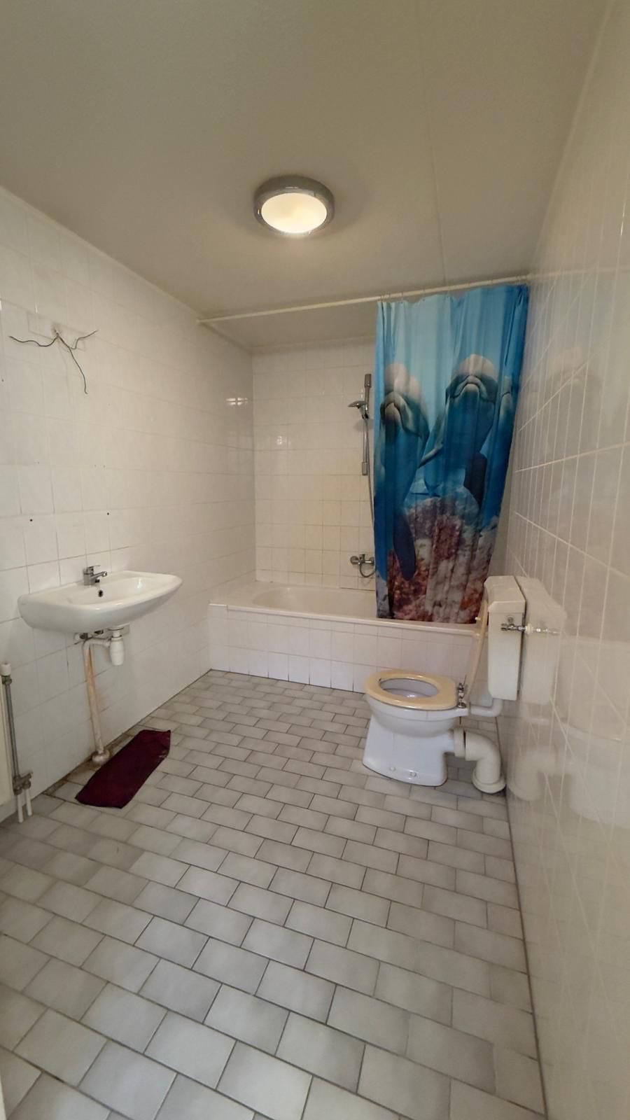 Senioren badkamer voor renovatie